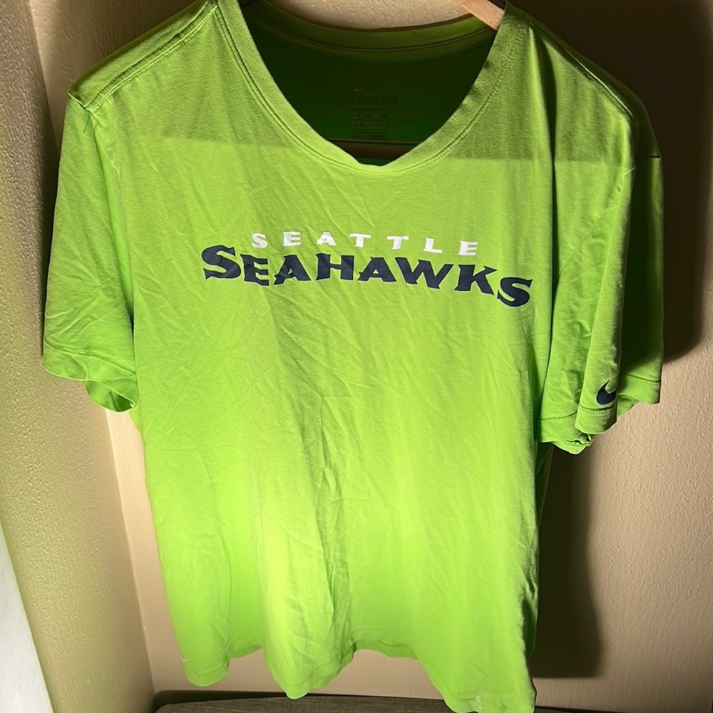 NFL Nike Mens Seattle Seahawks DriFit Tee Color Green Size XL